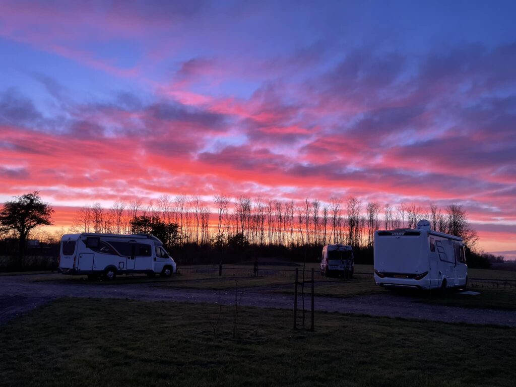 camperplaats_camperpark_camper_overnachten_leeuwarden_friesland_menaam